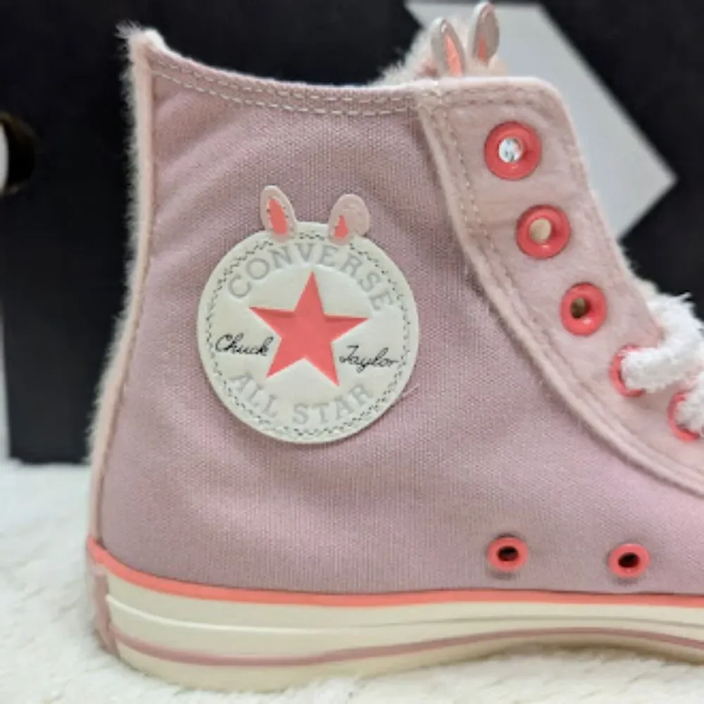 Converse CTAS Pink Bunny Rabbit Faux Fur Hi Top Sneakers + Bag Women's 9.5 NIB